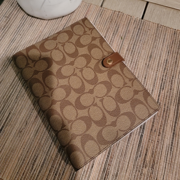 Coach Notebook in signature canvas - Picture 11 of 13